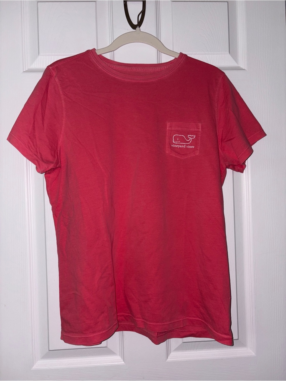 Vineyard Vines Short-Sleeve Pocket Tee in Sunset Pink